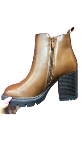 Stivaletti Donna Cuoio con Tacco Largo e Fondo Carrarmato